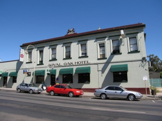 Royal Oak Hotel