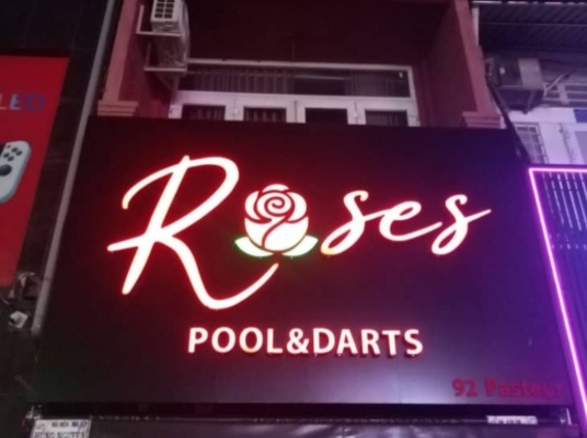 ROSES POOL & DARTS