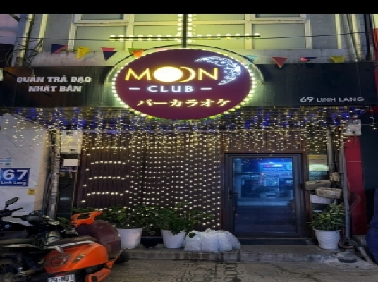 MOON CLUB